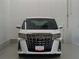また、お車にあまり詳しくない方でも気軽に立ち寄って頂けるお店作りを目指しています。中古車選びに不安があるという多くのお客様の声に応えるべく『親切・丁寧・明瞭』をキーワードにしっかりサポート致します。