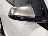 【BMWミラー】視認性の高いスタイリッシュなミラー。自動防眩機能も付いており夜間のドライビングをサポートします。