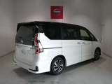 セレナ 1.2 e-POWER ハイウェイスター V 