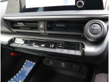 当店ではスポーツグレードや人気車種・上級グレードを主に仕入れ強化しております!中古車でお買い得感あるお車展示中となっておりますのでお客様のご来店、お見積もり依頼お待ちしております。