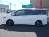 左右見やすく運転しやすいです(^^)/