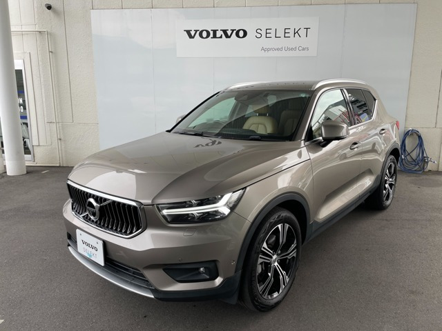 XC40 B4 AWD インスクリプション 4WD 
