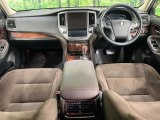 クラウン 2.5 ロイヤルサルーン i-Four 4WD 