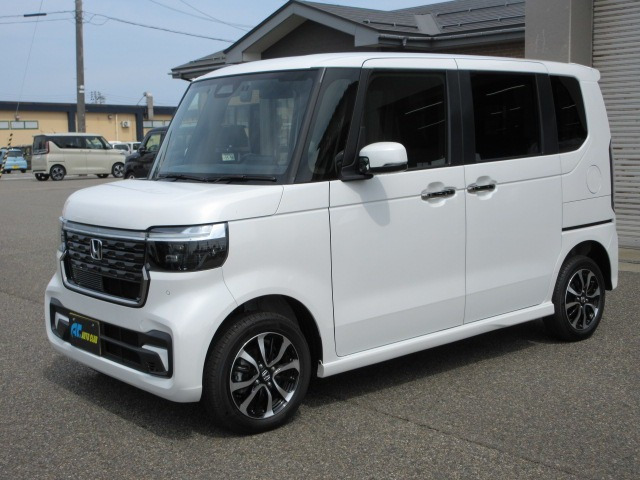N-BOXカスタム コーディネートスタイル モノトーン 4WD 
