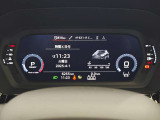 2メーターの大きさは2段階での調整が可能です。小さく表示いただくと、車両に関する情報がより詳細に表示されます。