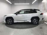 全車「まるまるクリーン」済みです!!内装はフロントシートをはずしてクリーニングしています。外装もエンジンルームもピカピカです。トヨタディーラーならではの品質をお届けします!