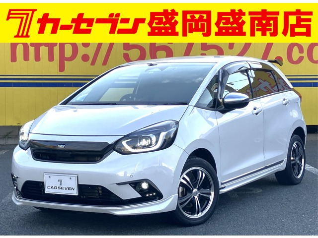 フィット  1.5 e:HEV リュクス 4WD