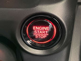 プッシュスタートですのでエンジンの始動もボタンを押すだけです