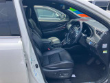 ハリアー 2.5 ハイブリッド E-Four プレミアム 4WD 