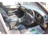 自動車販売士が車のことなら何でも親切、丁
