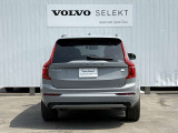◆バック/万が一を考え、安全性を重視する方に選ばれているVOLVO車。ドアを開閉するとその重み・厚みに驚くはず