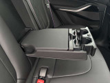 BMW専門のメカニックが、100項目にも上るポイントを徹底的にチェック。交換基準に達した部品があれば、弊社負担にて交換後、お客様へご納車致します。