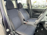 お車の販売と共に、自動車保険もご紹介しております。 弊社取り扱い会社と同じであれば日産独自のサービスもあります。