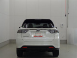 TOYOTA認定中古車とは 【1】まるごとクリーニング【2】車両検査証明書【3】ロングラン保証 この『3つの安心』をセットにした中古車のブランドになります。