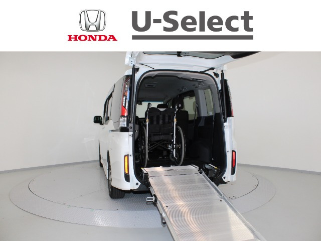 ステップワゴン 1.5 スパーダ 車いす仕様車 2列目乗車タイプ 