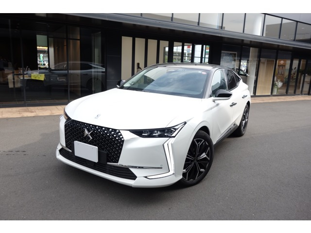 DS4  リヴォリ ブルーHDi ディーゼルターボ