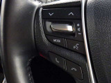 ステアリングスイッチ装備!運転しながら手元でオーディオの操作などができます。