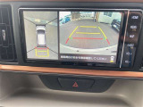 バックガイドモニターで、後方を確認しながら安心して駐車することができます。運転初心者も熟練者も必須の機能ですよ!