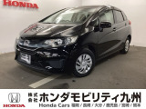 フィットが入庫しました。当社の取り扱う商品車は、当社の下取り車を車専門のV-CON資格をもった者が全車厳選していますので、このおクルマも自信をもっておススメできる一台です。