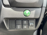 気になる車はすぐにお問い合わせください!画面右側の0066から始まる無料ダイヤルからお問い合わせ下さい!専門スタッフがお車のご質問にお答えいたします!