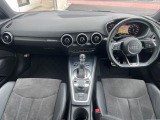 TTクーペ 2.0 TFSI クワトロ Sラインパッケージ 4WD 