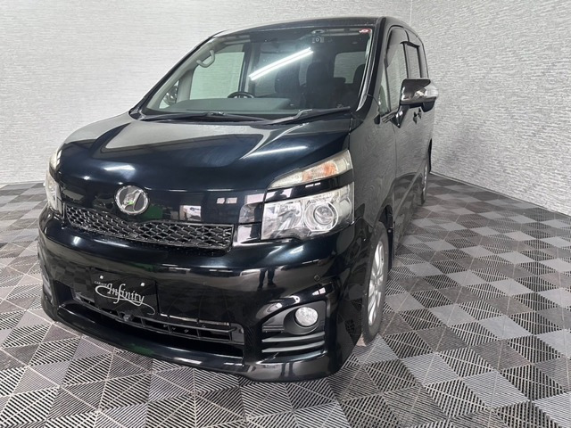 ヴォクシー 2.0 ZS 4WD 地デジナビ バックカメラ