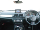 Q3 2.0 TFSI クワトロ 180PS Sラインパッケージ 4WD 修復歴無し