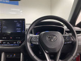 先進性と高級感あふれるコックピットを演出。誰がハンドルを握っても運転しやすい、開放的な視界が魅力です☆