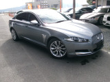 XF 2.0 プレミアム ラグジュアリー 黒革シート 禁煙車