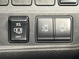 【両側パワースライドドア】スマートキーや運転席のスイッチで後席両側スライドドアの開閉が可能♪電動だから力を入れてドアを開ける必要が無く、小さなお子様でも簡単に開け閉めでき快適です♪