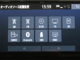 携帯電話とBlue Toothの連携により車の中でハンズフリー通話が可能です。