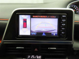 バックモニターを装備しています。車庫入れ時等に車両後方が確認出来るのでとても便利です。