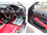このお車は過去に修復歴が有ります。修復場所は( 前 )です。しかし写真の通り、きちんと直しています♪ので走行には問題は有りません。修復は(小)ですので御安心下さい♪試乗確認できます!