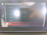 嬉しい装備です♪フルセグTV・DVD再生・Bluetoothオーディオに対応しています!!