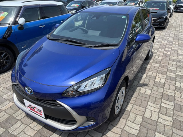 アクア 1.5 G E-Four 4WD 前後ドラレコ レーンアシスト 100V電源