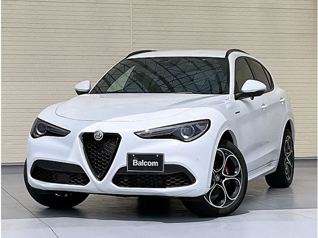 ステルヴィオ 2.0 ターボ Q4 ヴェローチェ 4WD 