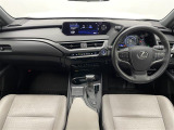 UX 250h バージョンL 本革シート サンルーフ