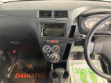 快適にお乗りいただくために、外装を美しく仕上げるだけではなく、内装も細部にいたるまで徹底した清掃・洗浄を実施しております。