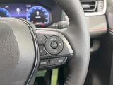 【レーダークルーズコントロール】高速道路での長距離走行が楽に!!自動で速度を保つクルーズコントロールが、衝突軽減システムと連携し、前方の車両を感知して車間を保つように速度調節してくれます!!