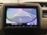バックモニターにガイド線表示付きなので車庫入れも安心【カメラアングルは3パターンから選べます】知らない道でも安心して楽しくお出かけができます。