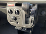 気になる車はすぐにお問い合わせください!画面右側の0066から始まる無料ダイヤルからお問い合わせ下さい!専門スタッフがお車のご質問にお答えいたします!