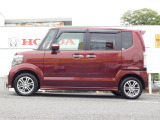 車輌左横になります!ホンダ車のことでしたらぜひ当店へご相談ください!在庫確認や見積のご依頼はいつでも大歓迎です!専任のスタッフがしっかりサポートさせていただきます!