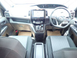 セレナ 1.2 e-POWER ハイウェイスター V 