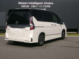 セレナ 1.2 e-POWER ハイウェイスター V 