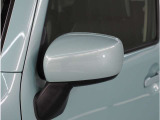 【ドアミラーウインカー】格好良さだけではなく対向車両からの視認性もよく安全に走行する為の安全装備のひとつです。