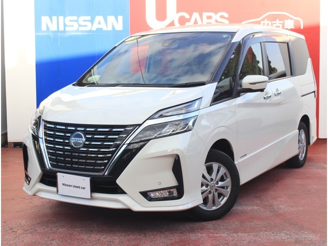 セレナ 2.0 ハイウェイスター V 4WD 
