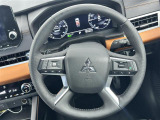 アウトランダー PHEV 2.4 P 4WD 本革シート