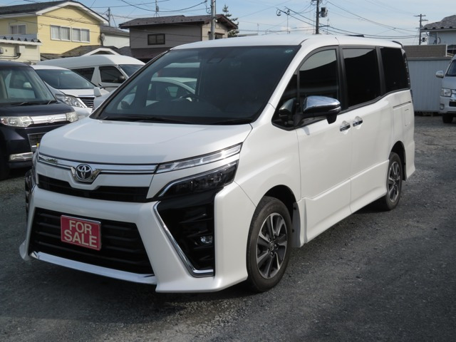 ヴォクシー 2.0 ZS 煌III 4WD 