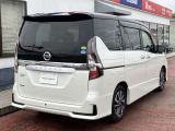 セレナ 2.0 ハイウェイスター V 