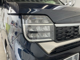 明るくて長寿命のLEDヘッドライト採用